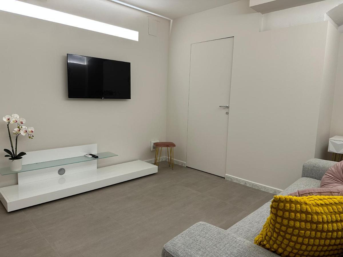 Imbriani 69 Apartment Бари Экстерьер фото